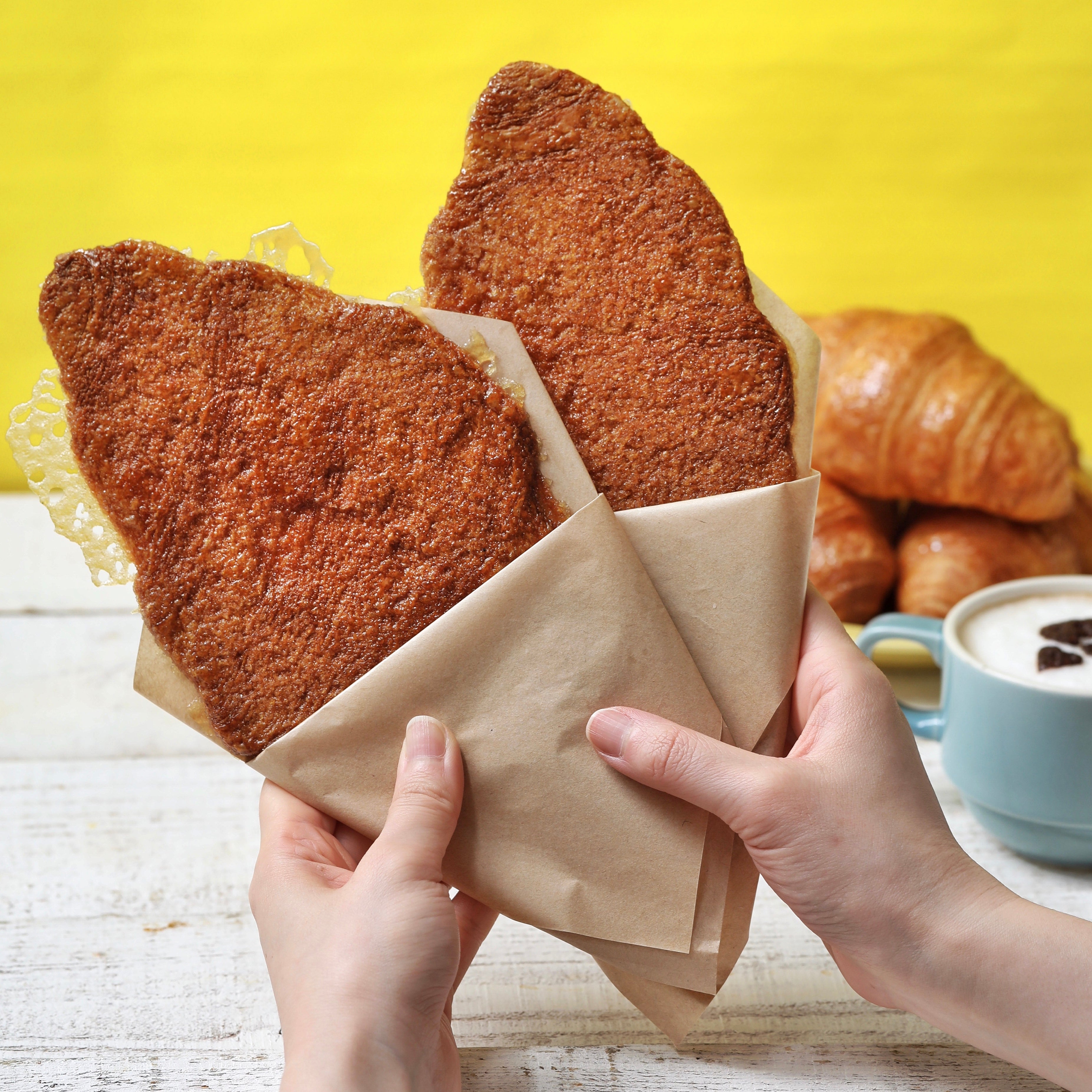 🥐メディアで話題！新食感スイーツ✨クルンジ　3枚入り